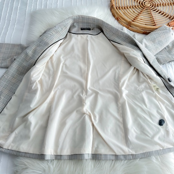 Karl Lagerfeld Double Breasted Notch Collar Blazer Checked Plaid Cream Button 12 - Picture 7 of 14